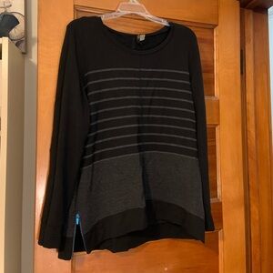 Renaur striped top with zippers L